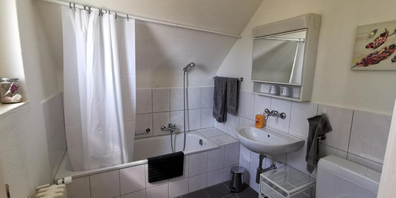 Helvetia 2 Zimmer Apartment Mit Parkplatz チューリッヒ エクステリア 写真
